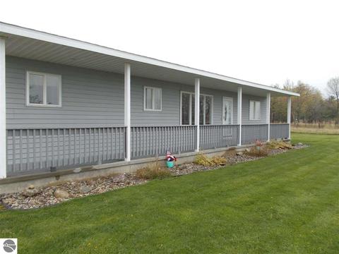 1737 Towerline Rd, Hale, MI 48739 photo 2