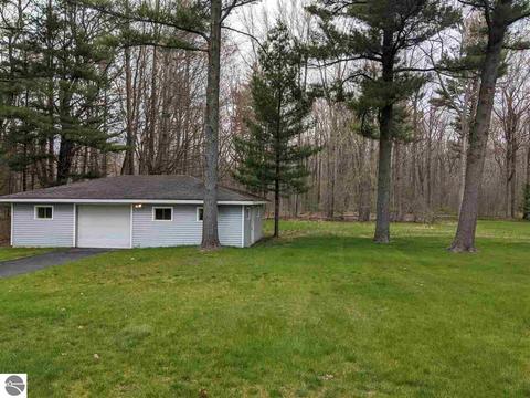5245 E Michigan Ave, Au Gres, MI 48703 photo 2