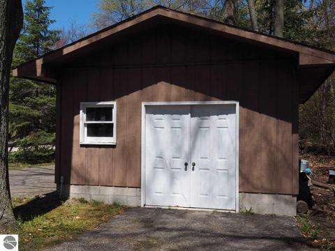 8607 Deadstream Rd, Honor, MI 49640 photo 54