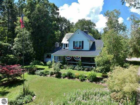 4751 N Panoramic Dr, Omena, MI 49674 photo 3