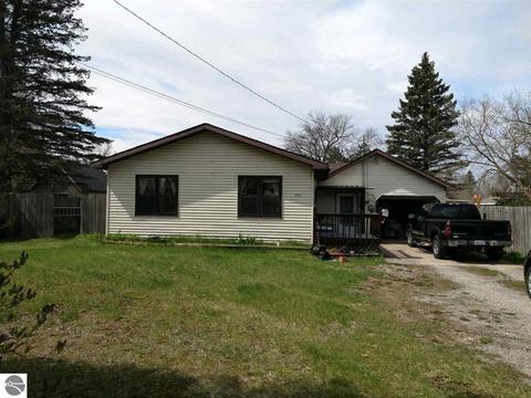 605 Plum St, Grayling, MI 49738 photo 1