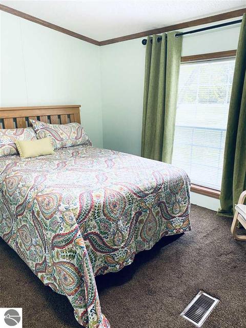 865 S Ely Hwy, Ithaca, MI 48847 photo 8