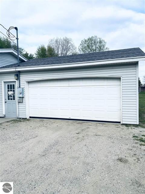 865 S Ely Hwy, Ithaca, MI 48847 photo 4
