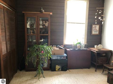 1507 E Brooks Rd, Midland, MI 48640 photo 8