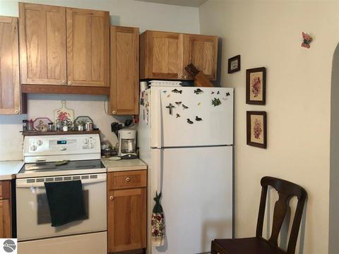 1507 E Brooks Rd, Midland, MI 48640 photo 3