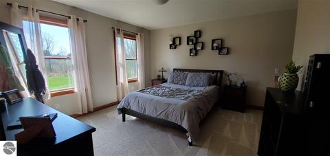 2530 E Baseline Rd, Mount Pleasant, MI 48858 photo 16