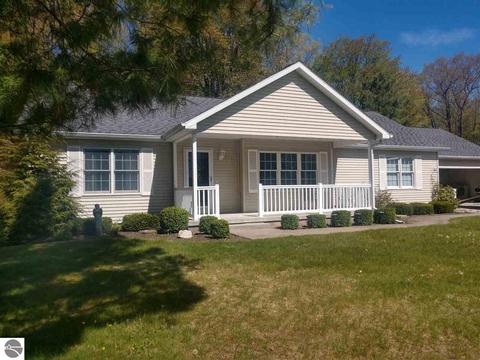 373 N Huron, Au Gres, MI 48703 photo 3