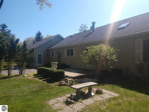 373 N Huron, Au Gres, MI 48703 photo 9