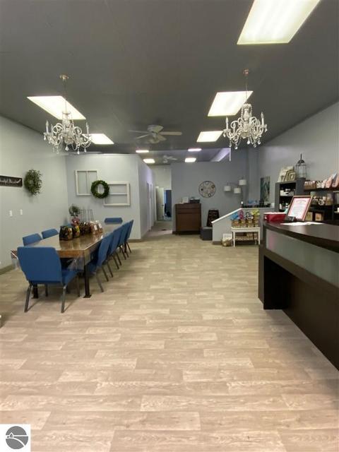 153 E Ctr, Ithaca, MI 48847 photo 9