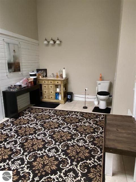 153 E Ctr, Ithaca, MI 48847 photo 22