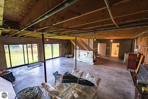 6850 E Kelenski Dr, Cedar, MI 49621 photo 34