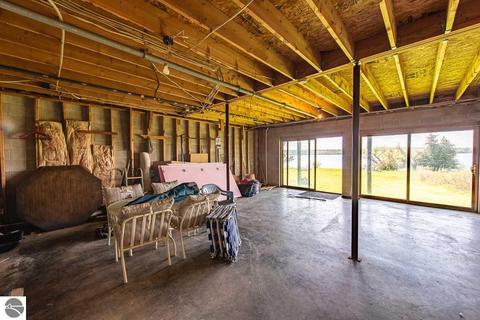 6850 E Kelenski Dr, Cedar, MI 49621 photo 33