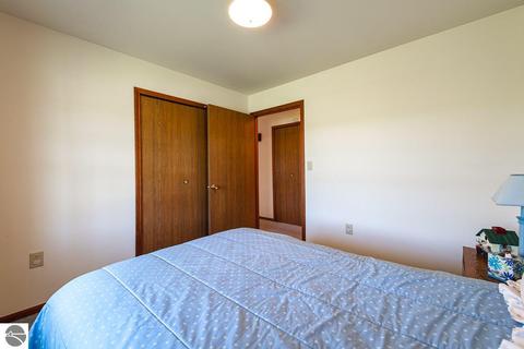 6850 E Kelenski Dr, Cedar, MI 49621 photo 24
