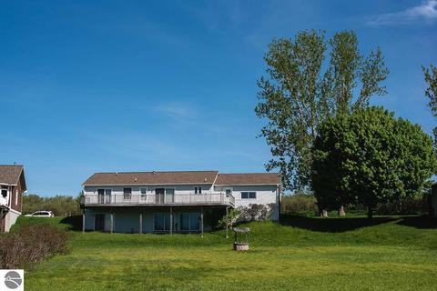 6850 E Kelenski Dr, Cedar, MI 49621 photo 7
