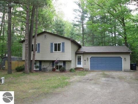 843 Cedar Trl, Interlochen, MI 49643 photo 3