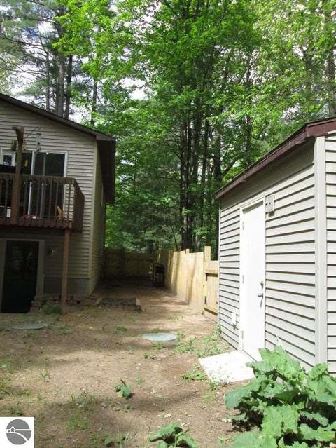 843 Cedar Trl, Interlochen, MI 49643 photo 5