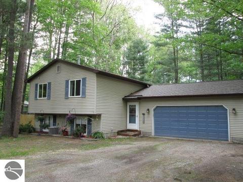 843 Cedar Trl, Interlochen, MI 49643 photo 1