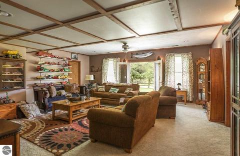 6136 Hackett Dr, Cedar, MI 49621 photo 16