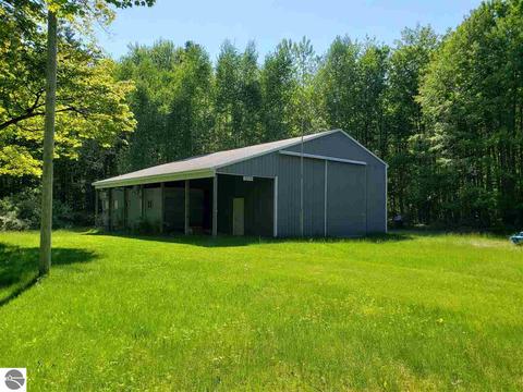 5604 Antonia Rd, Au Gres, MI 48703 photo 1