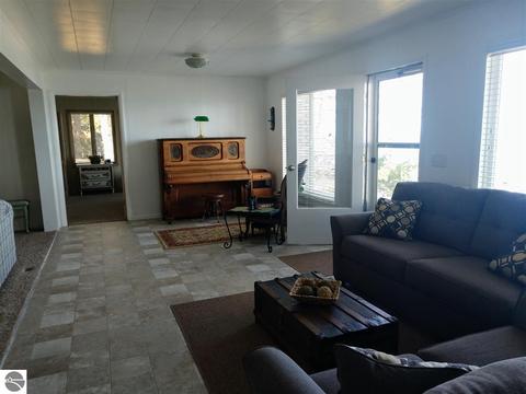 701 S Crescent Ave, Au Gres, MI 48703 photo 18