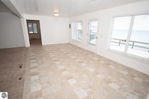 701 S Crescent Ave, Au Gres, MI 48703 photo 19