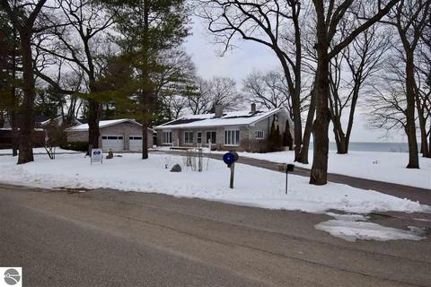 701 S Crescent Ave, Au Gres, MI 48703 photo 3