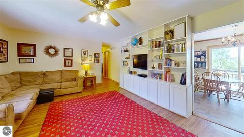 2764 E Millbrook Rd, Mount Pleasant, MI 48858 photo 4