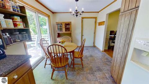2764 E Millbrook Rd, Mount Pleasant, MI 48858 photo 8