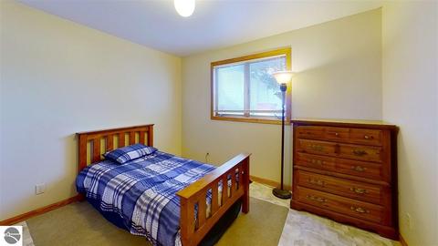 2764 E Millbrook Rd, Mount Pleasant, MI 48858 photo 10
