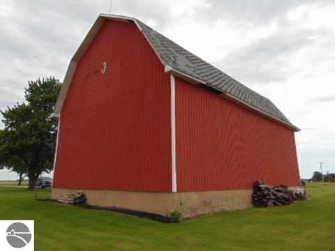 5700 E Tyler Rd, Ithaca, MI 48847 photo 6