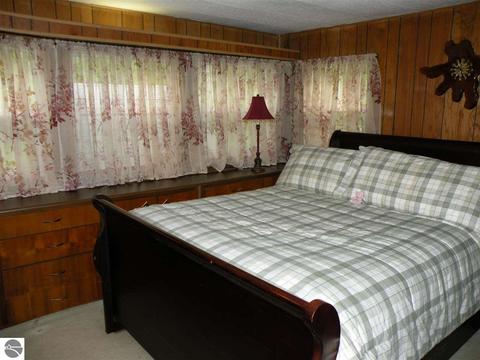 777 Easton Rd, Gladwin, MI 48624 photo 13