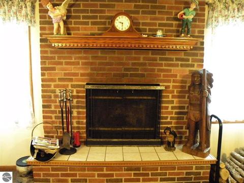 777 Easton Rd, Gladwin, MI 48624 photo 6