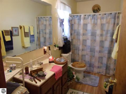 4545 Deckerville Rd, Lupton, MI 48635 photo 5
