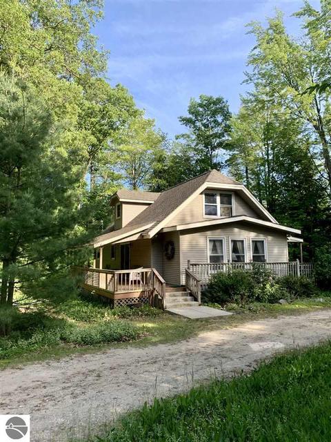 10439 Harmony Dr, Interlochen, MI 49643 photo 3