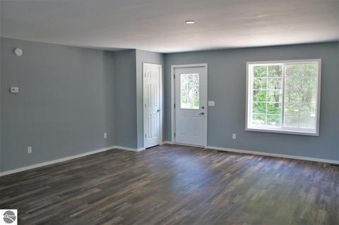 17752 Cinder Rd, Interlochen, MI 49643 photo 3