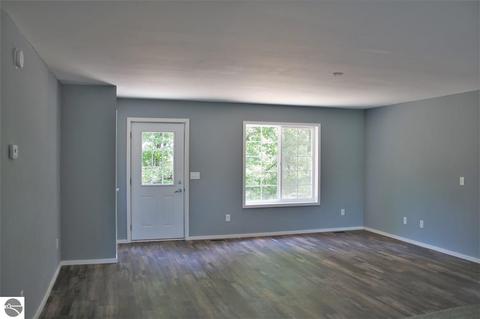 17752 Cinder Rd, Interlochen, MI 49643 photo 4