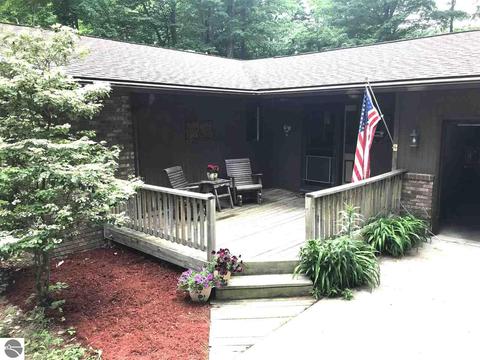 3794 E Shore Dr, Grawn, MI 49637 photo 4