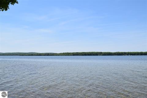 3794 E Shore Dr, Grawn, MI 49637 photo 2