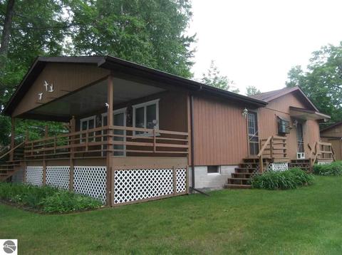 5169 Sumac Trl, Lupton, MI 48635 photo 2