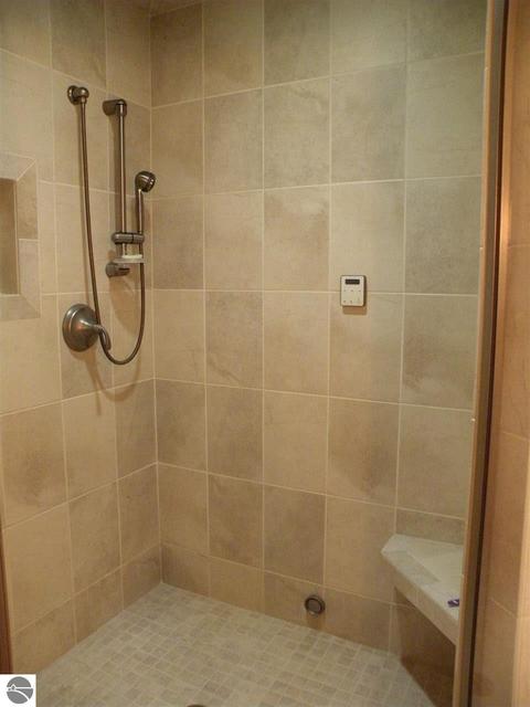 415 Saint Andrews Dr, Gladwin, MI 48624 photo 21