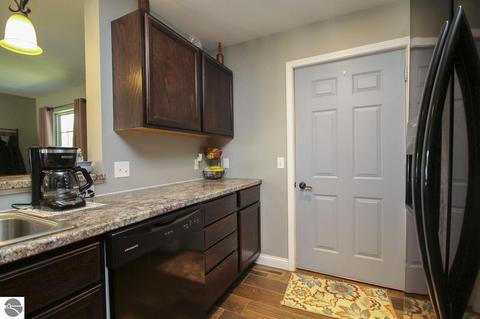 4488 E Millbrook Rd, Mount Pleasant, MI 48858 photo 10