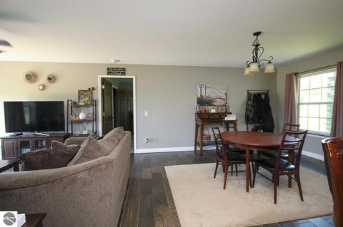 4488 E Millbrook Rd, Mount Pleasant, MI 48858 photo 6