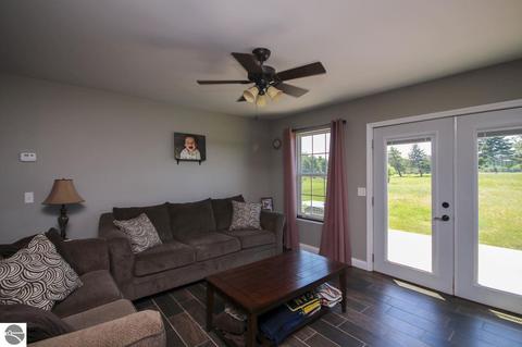 4488 E Millbrook Rd, Mount Pleasant, MI 48858 photo 15