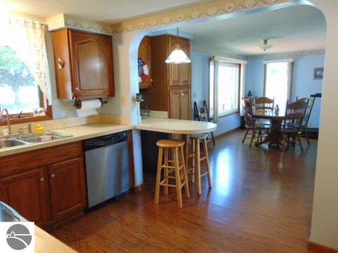 5740 E Tyler Rd, Ithaca, MI 48847 photo 7