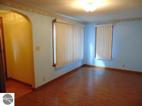 5740 E Tyler Rd, Ithaca, MI 48847 photo 9
