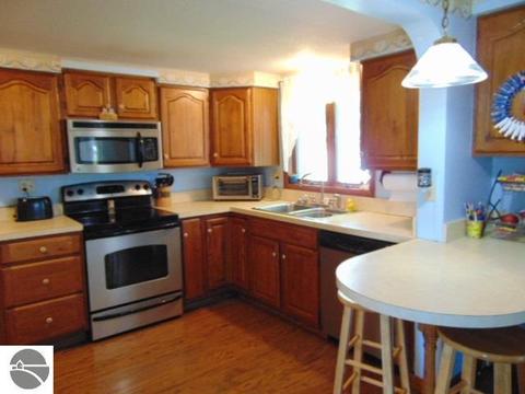 5740 E Tyler Rd, Ithaca, MI 48847 photo 4