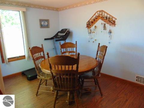 5740 E Tyler Rd, Ithaca, MI 48847 photo 11