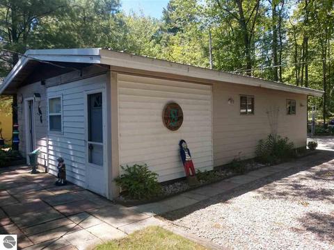 135 S Huron, Au Gres, MI 48703 photo 14