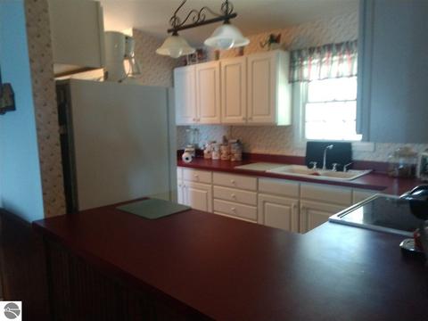 135 S Huron, Au Gres, MI 48703 photo 23