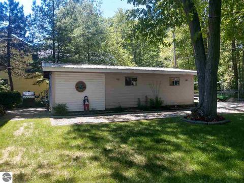 135 S Huron, Au Gres, MI 48703 photo 36